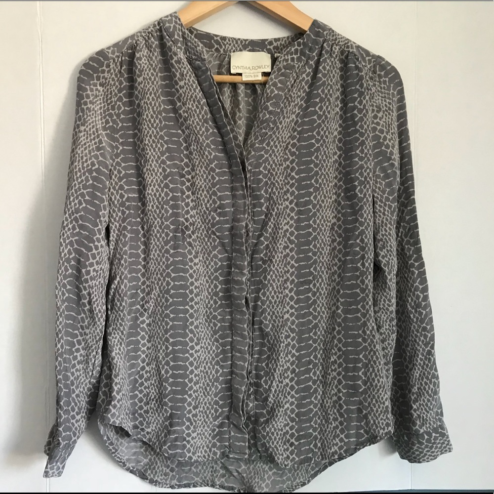CYNTHIA ROWLEY 100% silk blouse😍